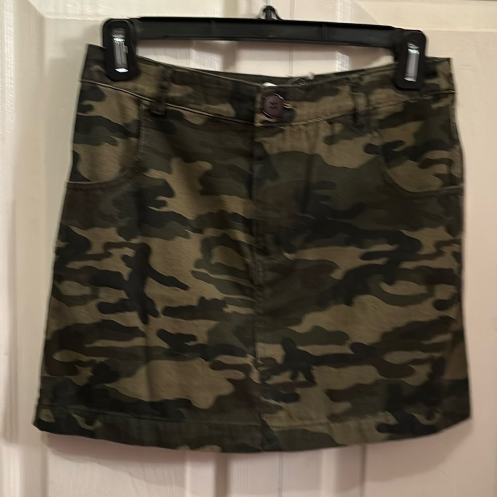 Wild Honey Camo Skirt  NWT  Size:Small